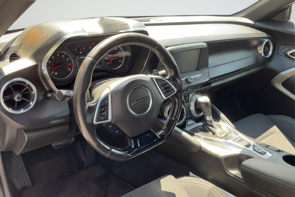 Certified 2018 Chevrolet Camaro LT RWD image 11