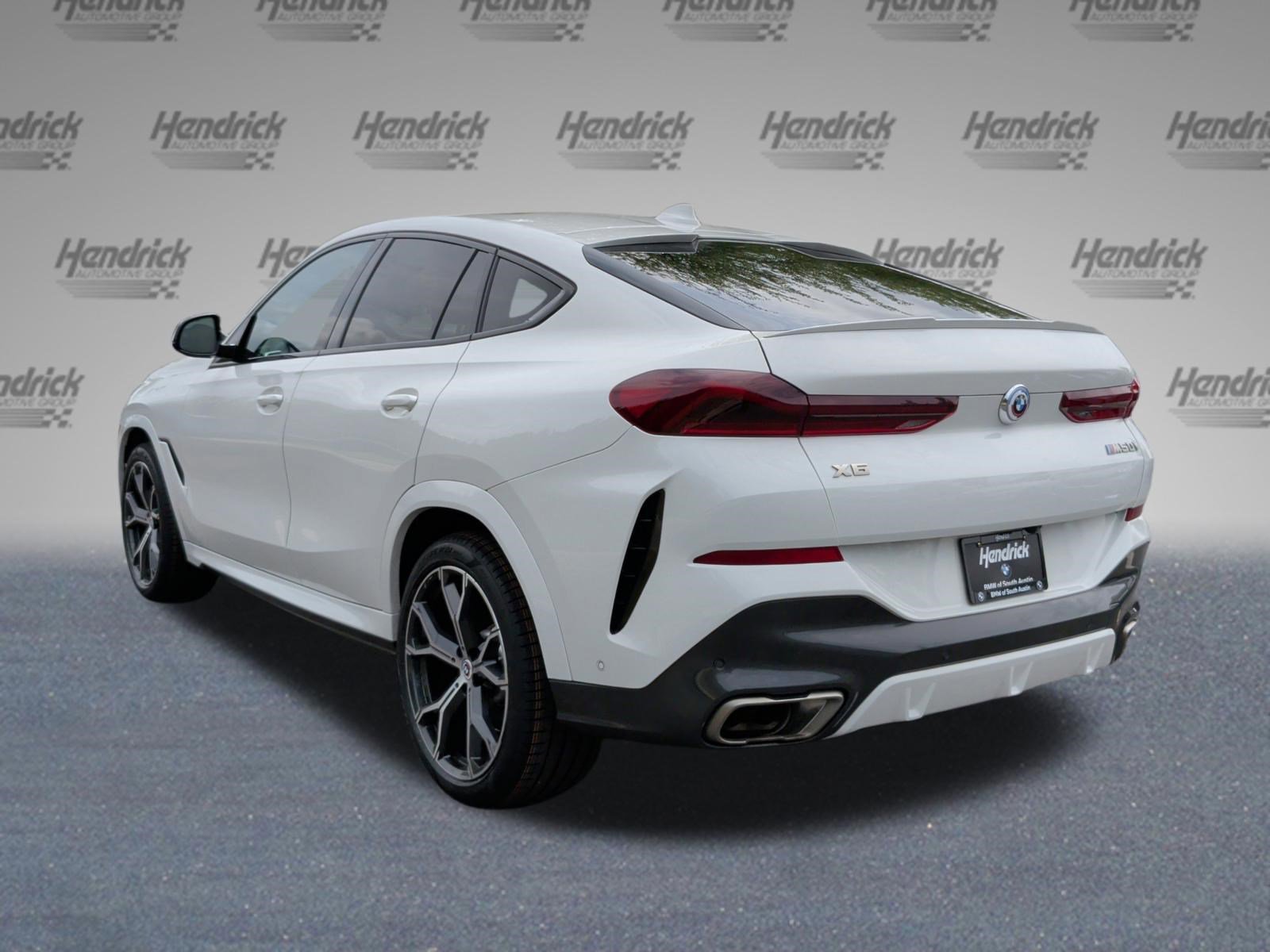 Used 2023 BMW X6 M50i w/ Executive Package image 9