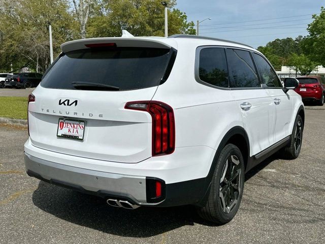 Used 2024 Kia Telluride S image 3