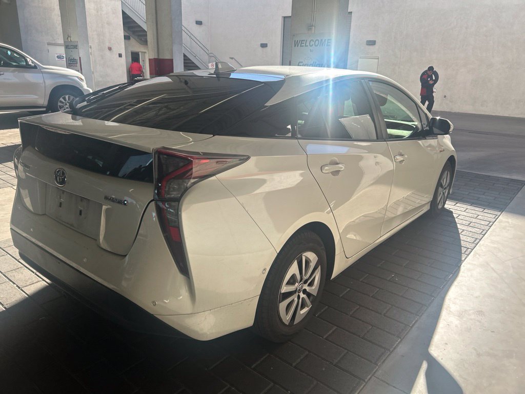 Used 2018 Toyota Prius Four w/ Advanced Technology Package FWD image 3