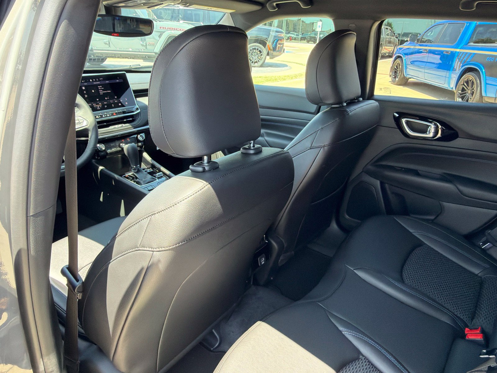 New 2026 Jeep Compass Latitude AWD/4WD image 16