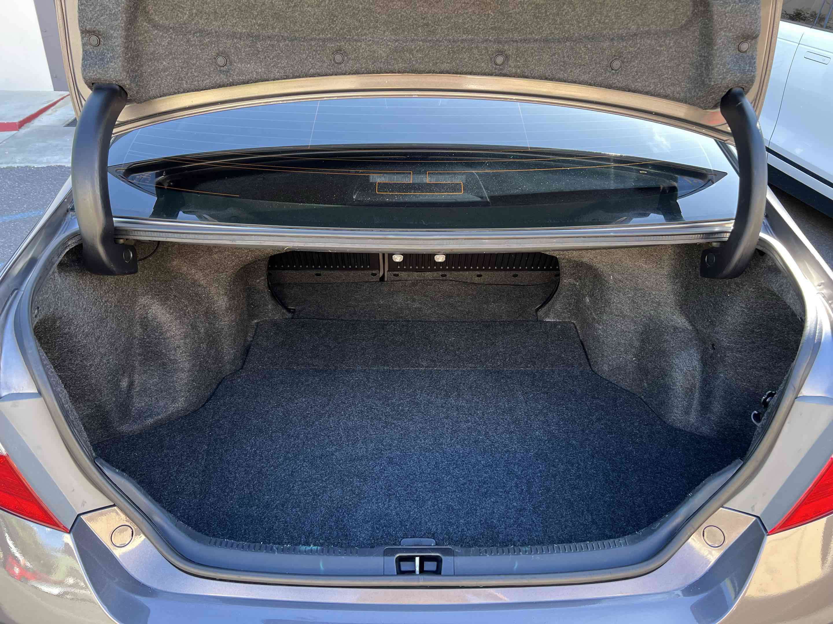 Used 2017 Toyota Camry SE w/ Moonroof Package FWD image 72