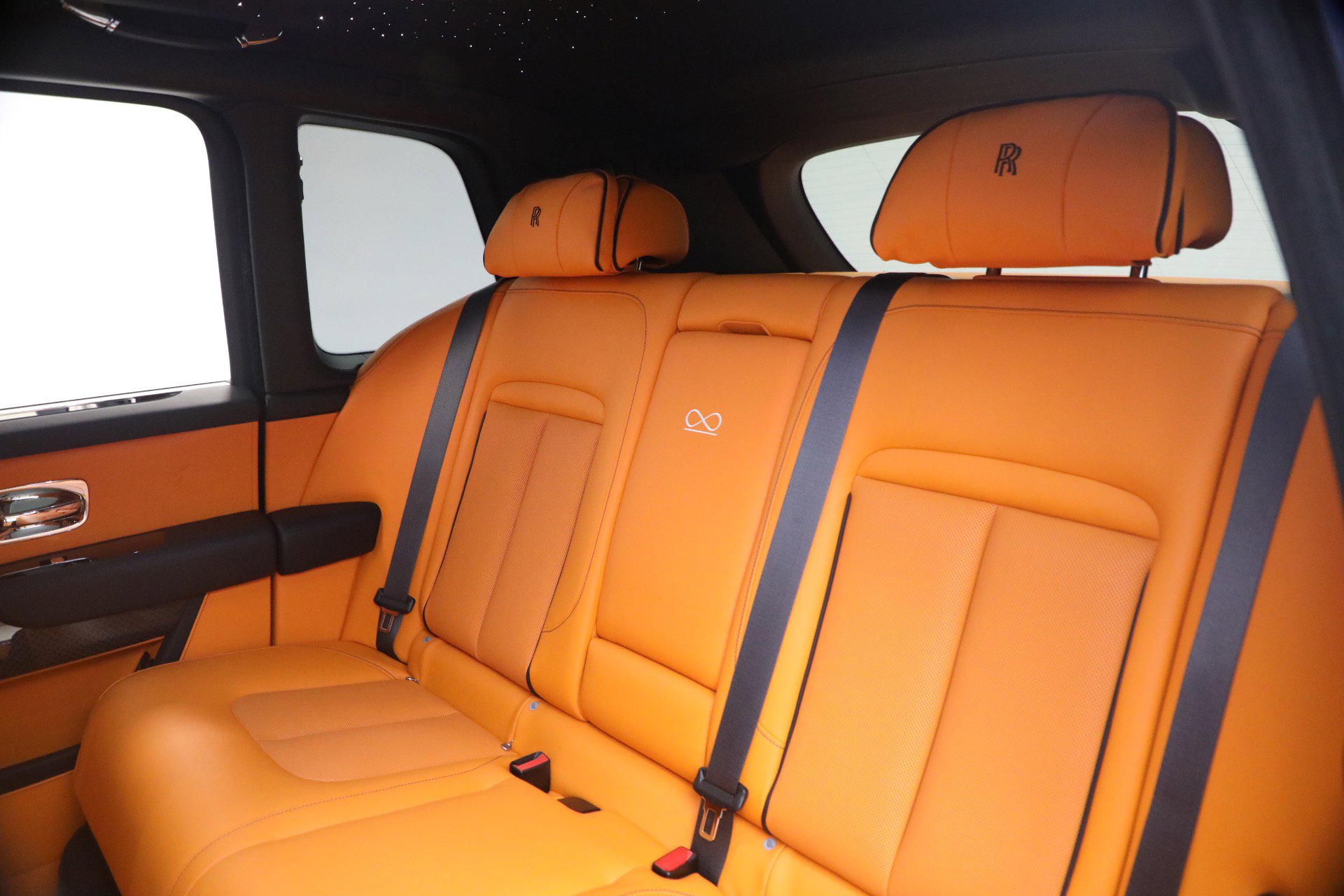 Certified 2024 Rolls-Royce Cullinan Black Badge w/ Driver's Package image 18