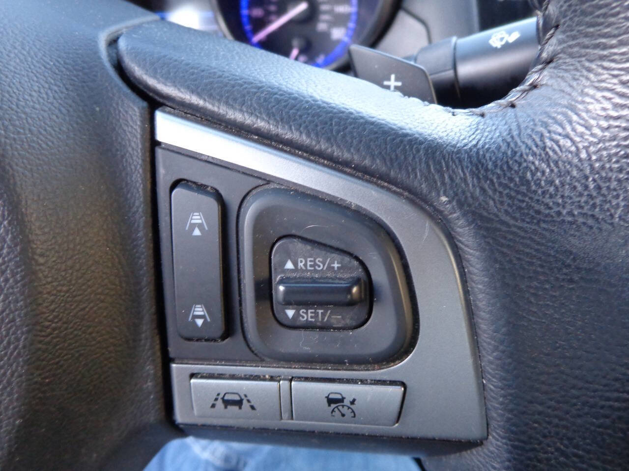 Used 2016 Subaru Legacy 3.6R Limited image 23