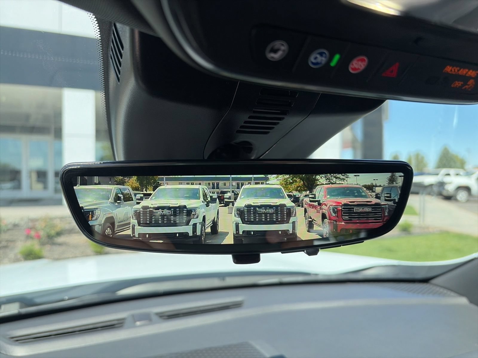 New 2026 GMC Acadia Denali w/ Super Cruise Package AWD/4WD image 18