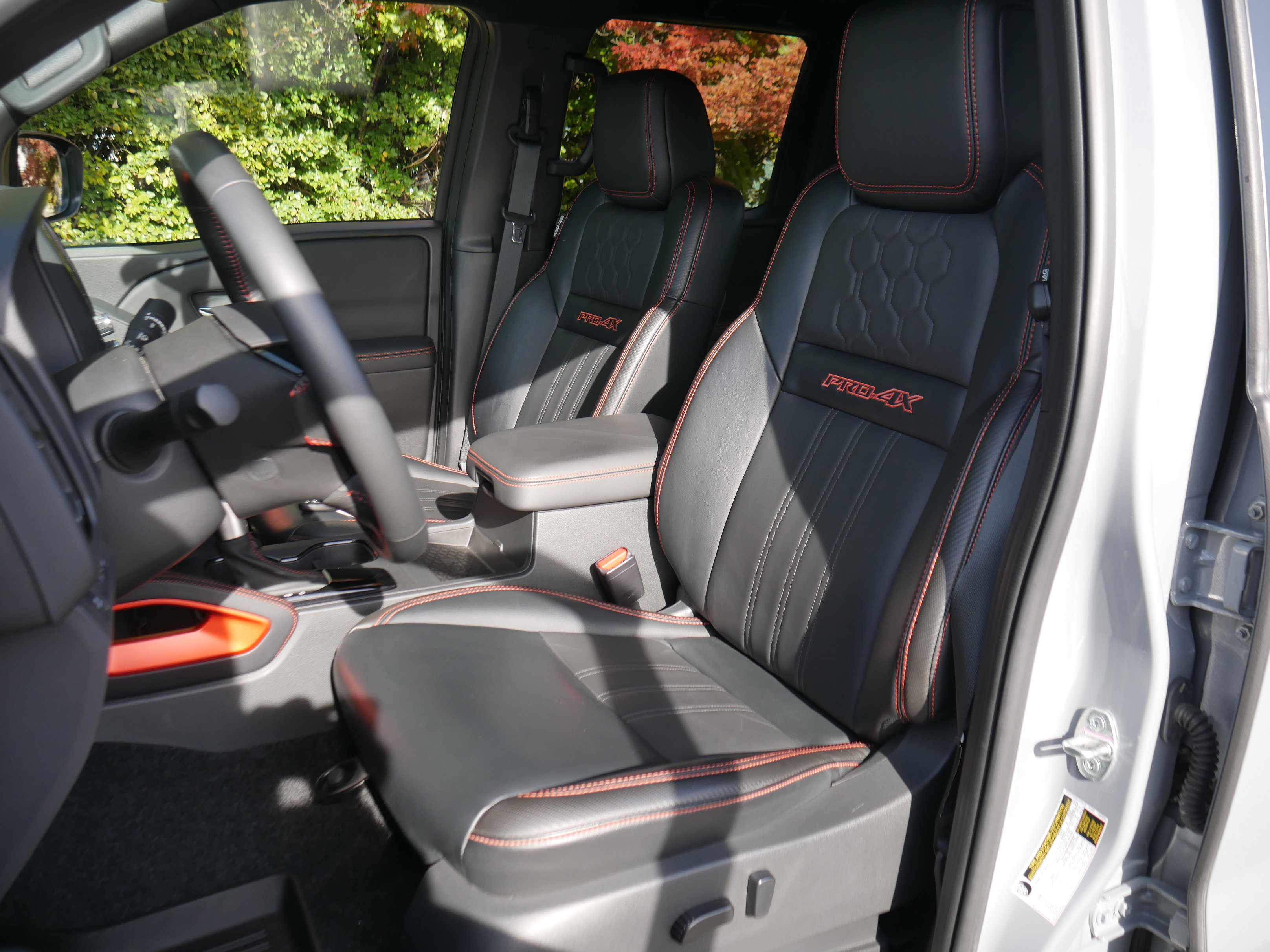 Certified 2023 Nissan Frontier PRO-4X w/ Pro-4X Premium Package image 36