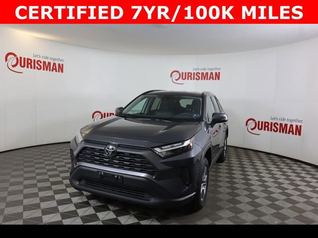 Used 2025 Toyota RAV4 XLE image 2