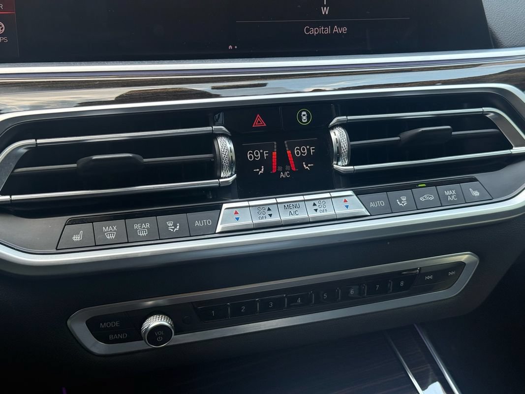 Used 2020 BMW X7 xDrive40i w/ Premium Package AWD/4WD image 11