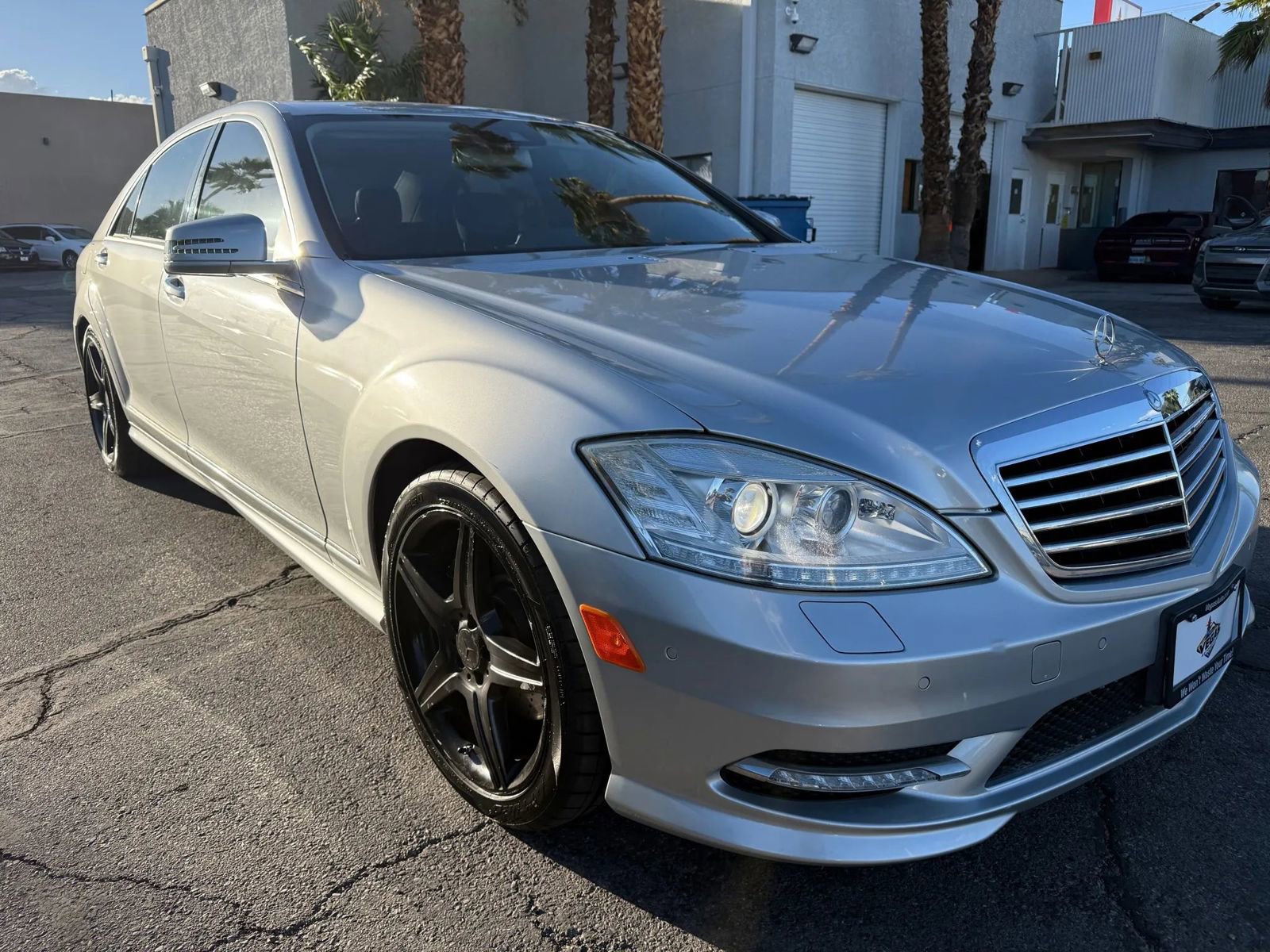 Used 2010 Mercedes-Benz S 550 w/ Sport Pkg image 7