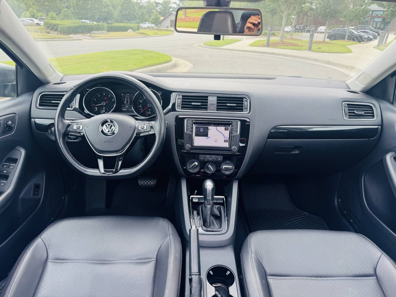 Used 2016 Volkswagen Jetta SEL w/ Lighting Package FWD image 13