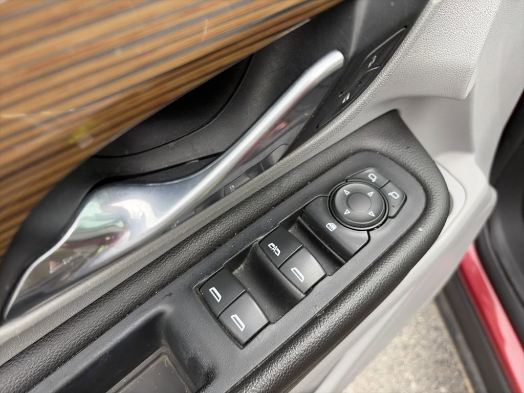 Used 2020 GMC Terrain SLE w/ Driver Convenience Package image 18