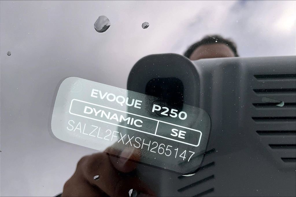Certified 2025 Land Rover Range Rover Evoque Dynamic SE image 24