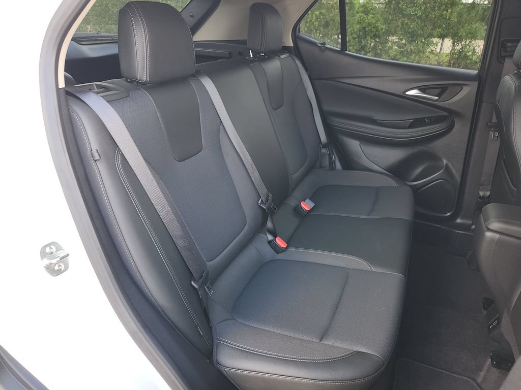 Used 2025 Buick Encore GX Preferred AWD/4WD image 15