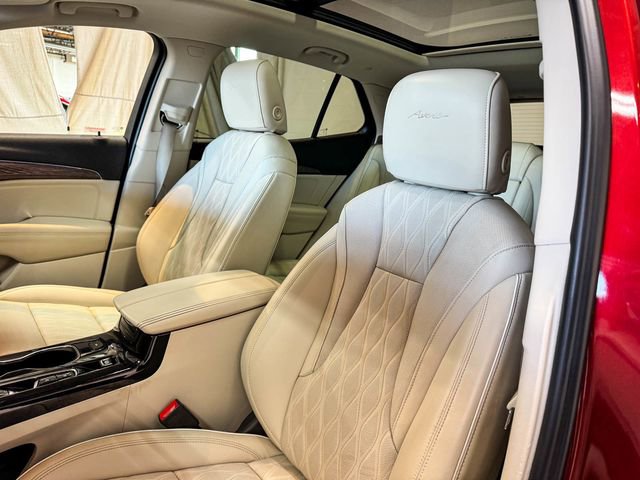 Certified 2022 Buick Envision Avenir w/ Technology Package II image 21