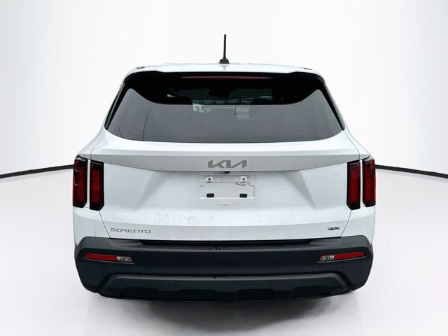Certified 2023 Kia Sorento LX AWD/4WD image 6