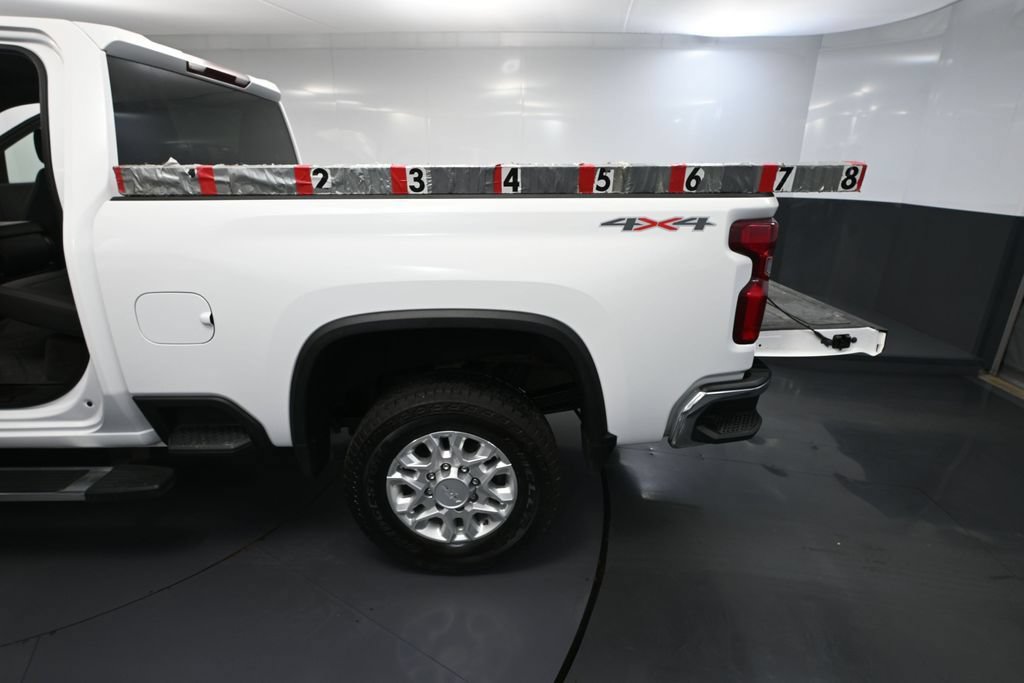 Used 2024 Chevrolet Silverado 2500 LTZ AWD/4WD image 29