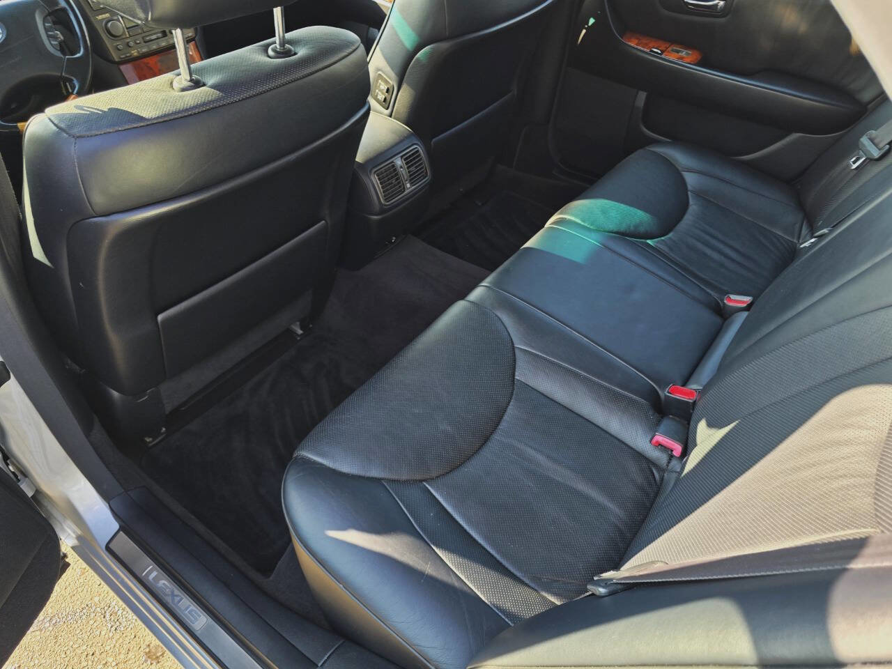 Used 2005 Lexus LS 430 image 21