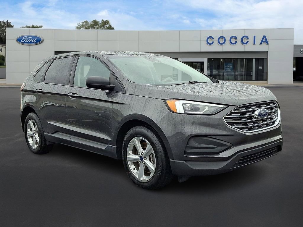 Certified 2020 Ford Edge SE image 3
