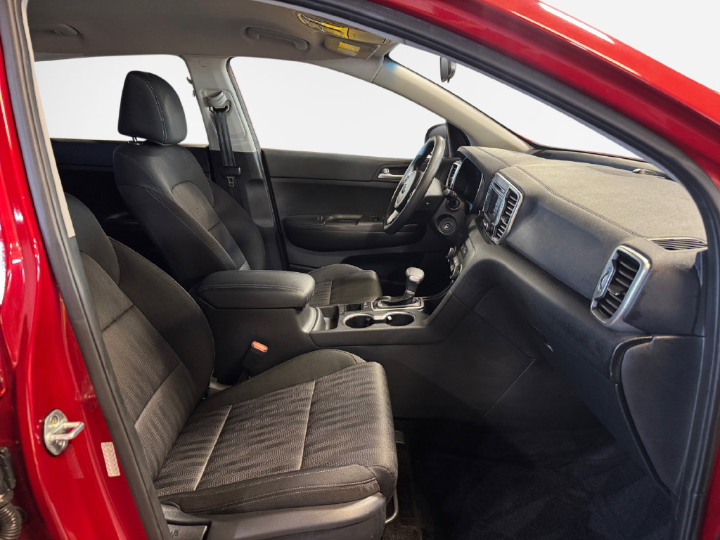 Used 2017 Kia Sportage LX AWD/4WD image 26