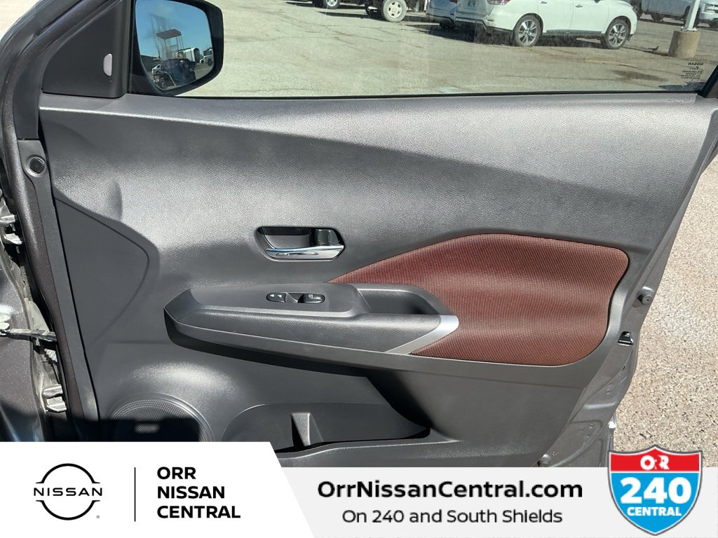 Used 2023 Nissan Kicks SR image 10