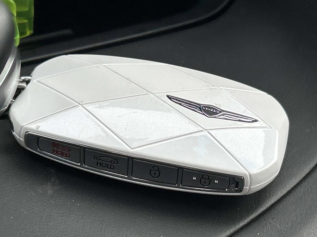 Used 2025 Genesis G70 3.3T Advanced image 38