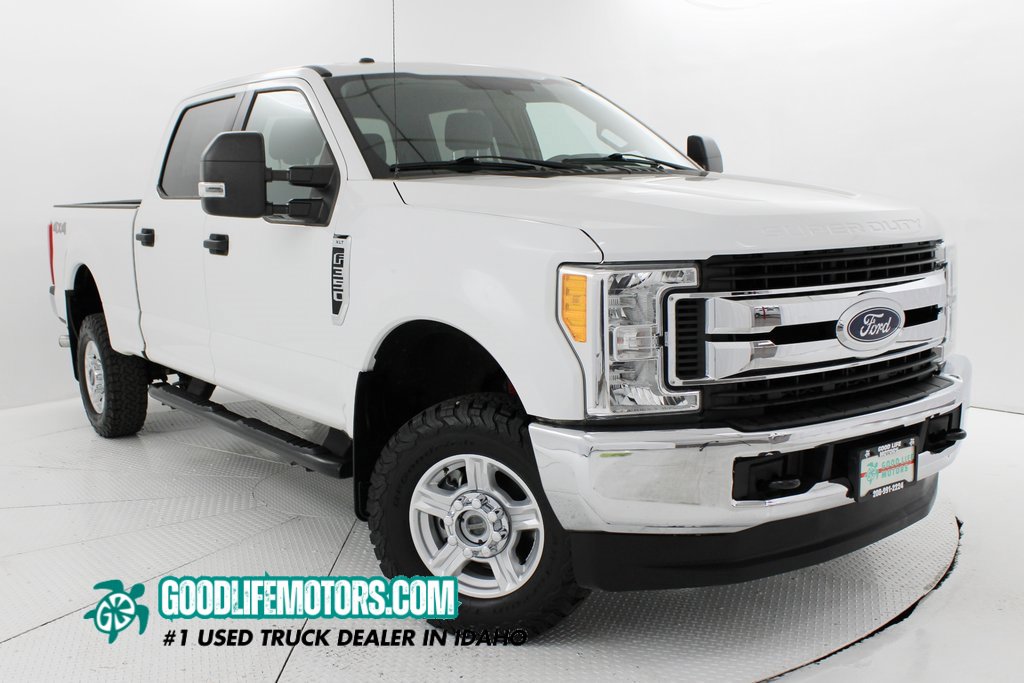Used 2017 Ford F350 XLT w/ Camper Package