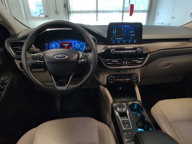 Used 2020 Ford Escape Titanium image 12