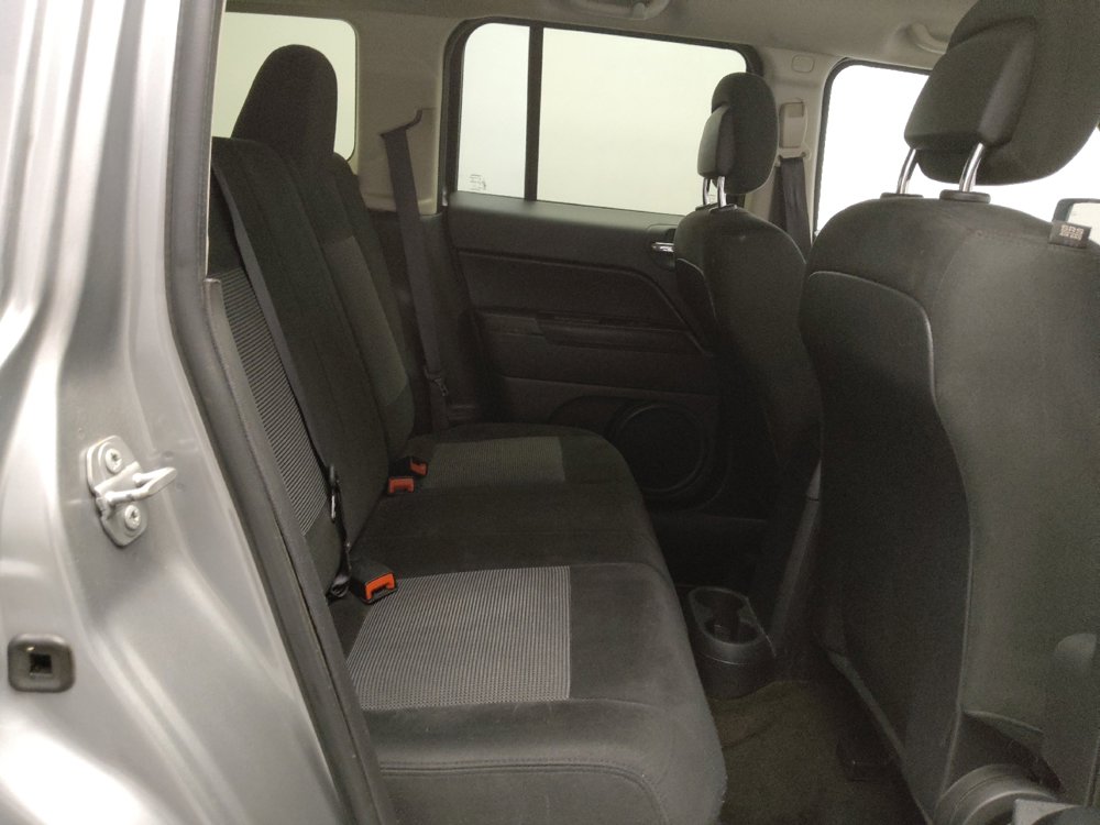 Used 2017 Jeep Patriot Sport w/ Power Value Group image 19