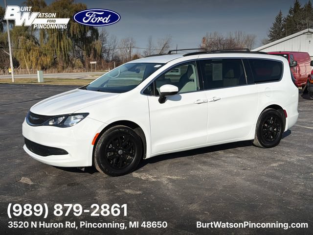 Used 2021 Chrysler Voyager Lxi FWD image 1