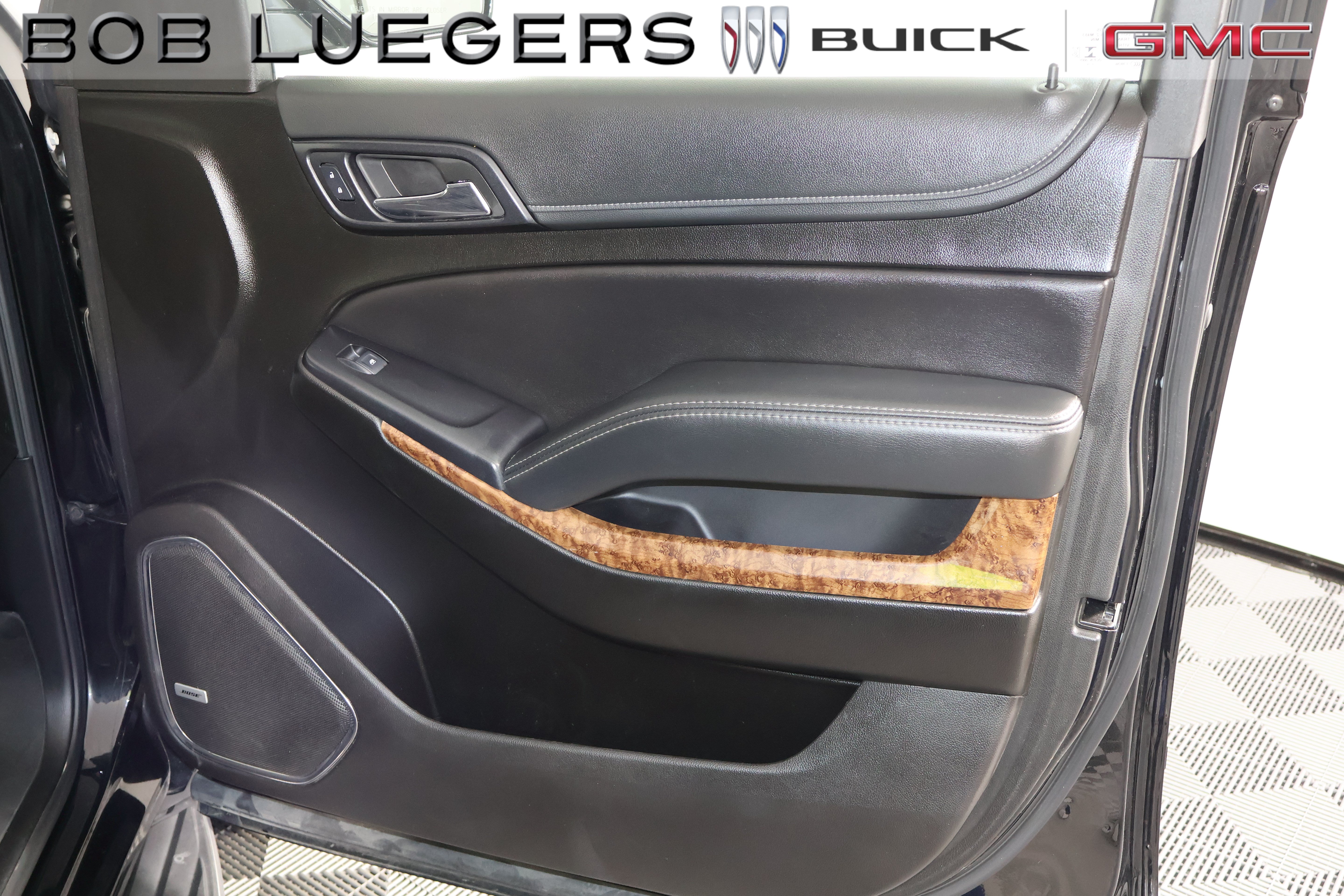 Used 2020 Chevrolet Tahoe Premier AWD/4WD image 16