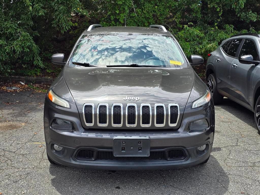 Used 2014 Jeep Cherokee Latitude w/ Cold Weather Group FWD image 9