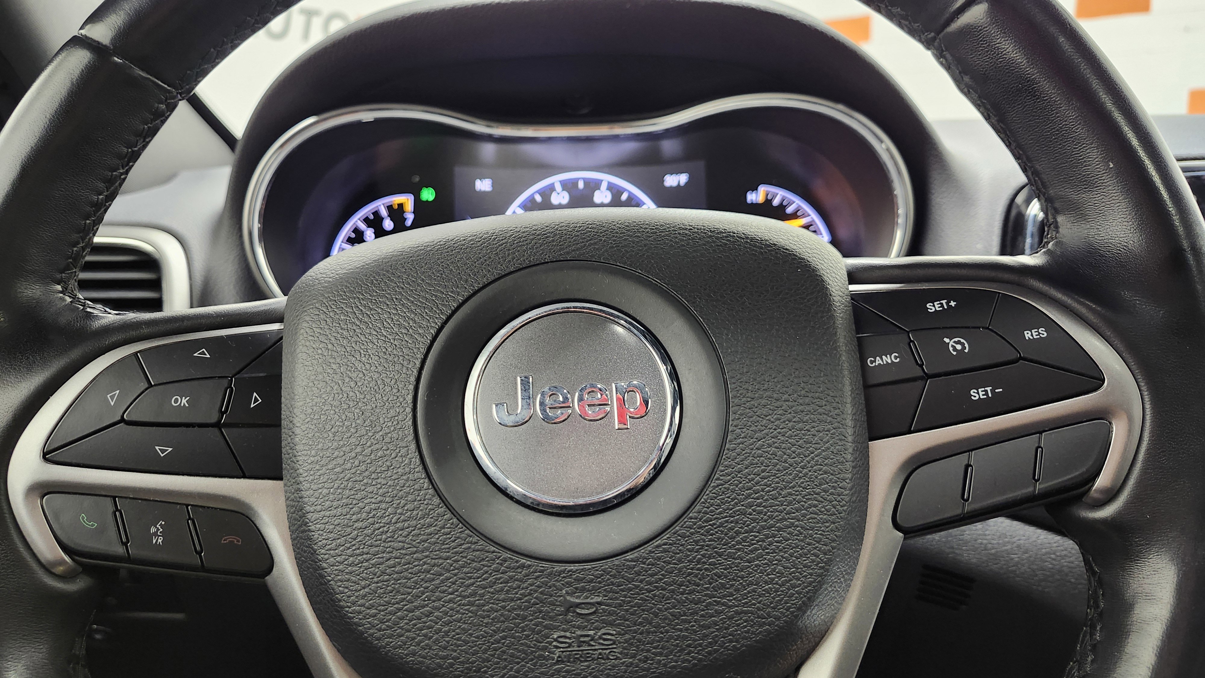 Used 2019 Jeep Grand Cherokee Altitude image 26