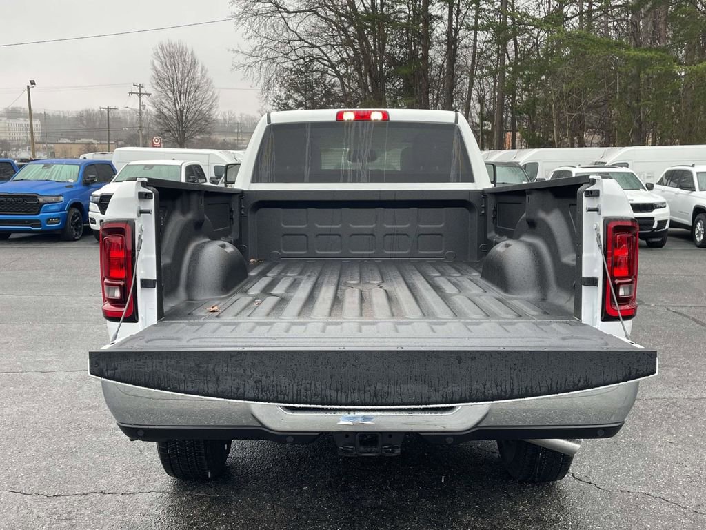 New 2026 RAM 2500 Tradesman w/ Chrome Appearance Group image 39