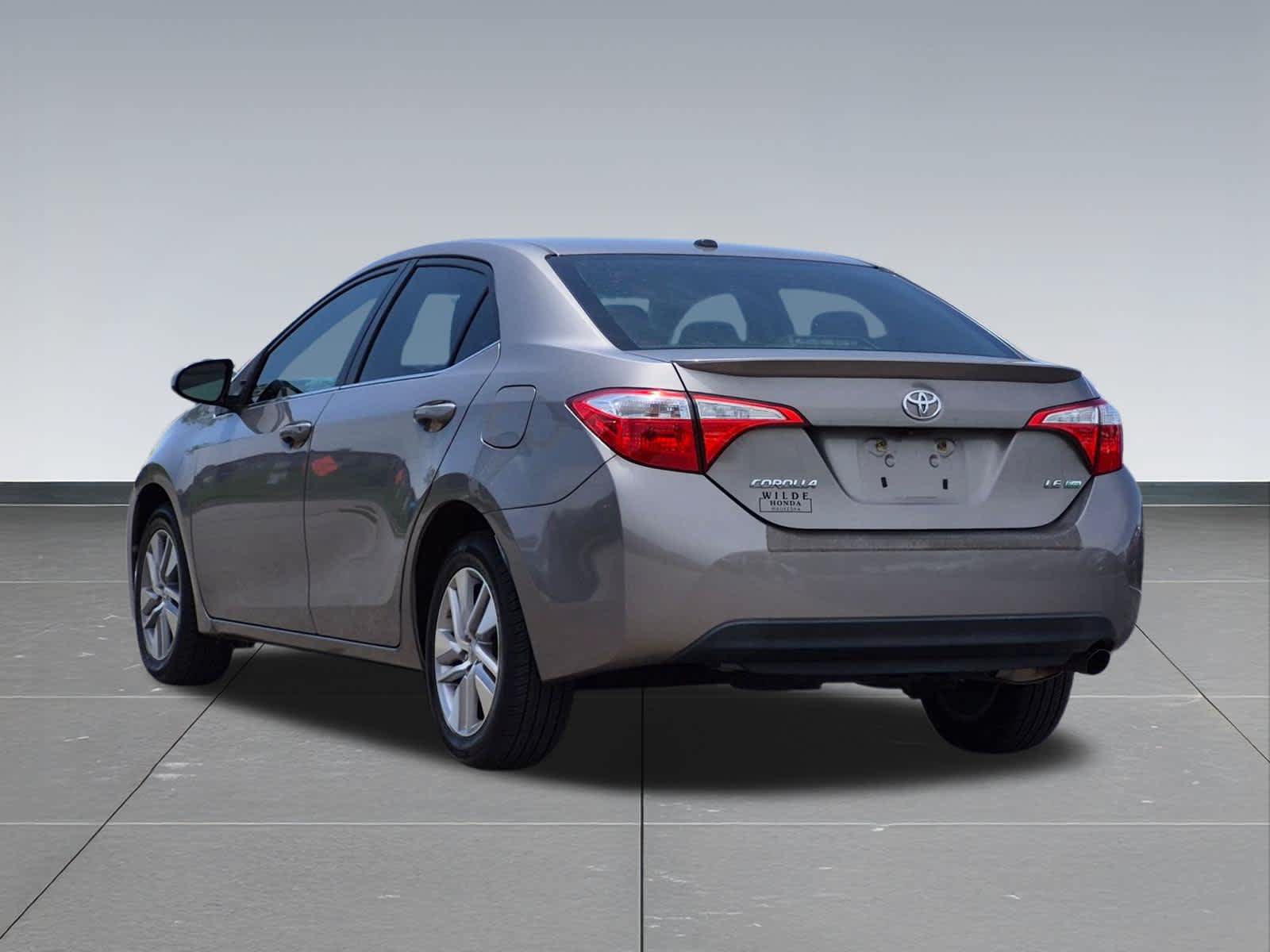 Used 2016 Toyota Corolla LE Premium FWD image 4