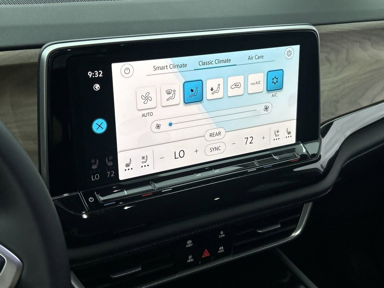 New 2026 Volkswagen Atlas SE image 24