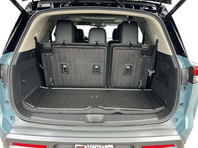 New 2026 Nissan Pathfinder Platinum AWD/4WD image 18