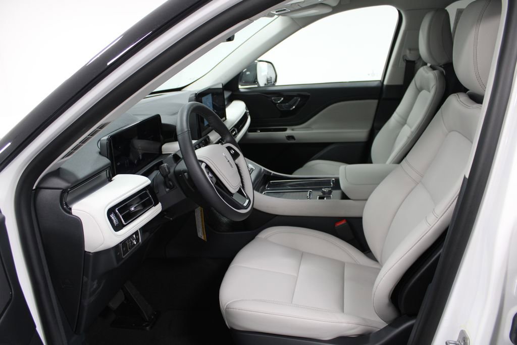 New 2026 Lincoln Aviator 2WD image 22