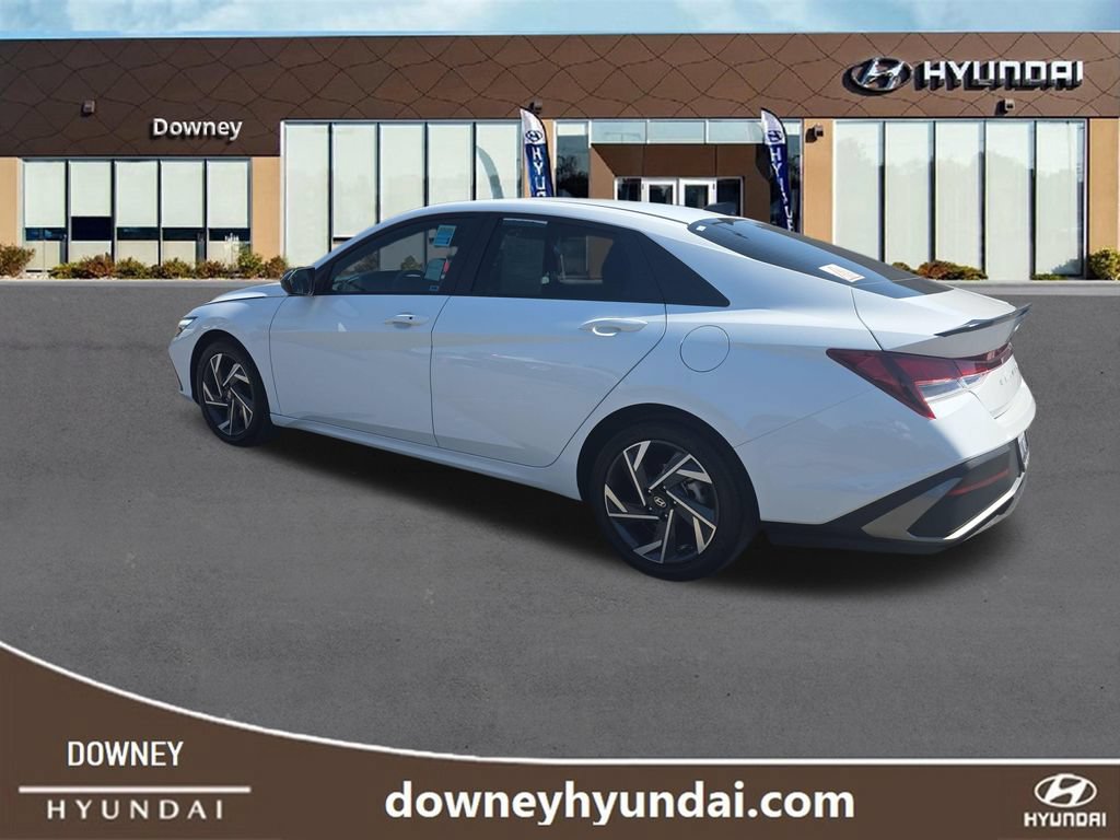 Used 2025 Hyundai Elantra Sport w/ Cargo Package FWD image 3