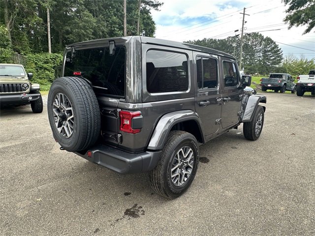 New 2025 Jeep Wrangler Sahara image 5