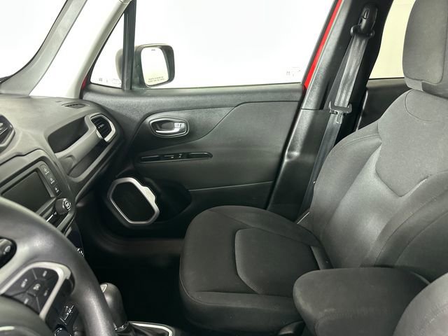 Certified 2019 Jeep Renegade Sport w/ Sport Appearance Group AWD/4WD image 21