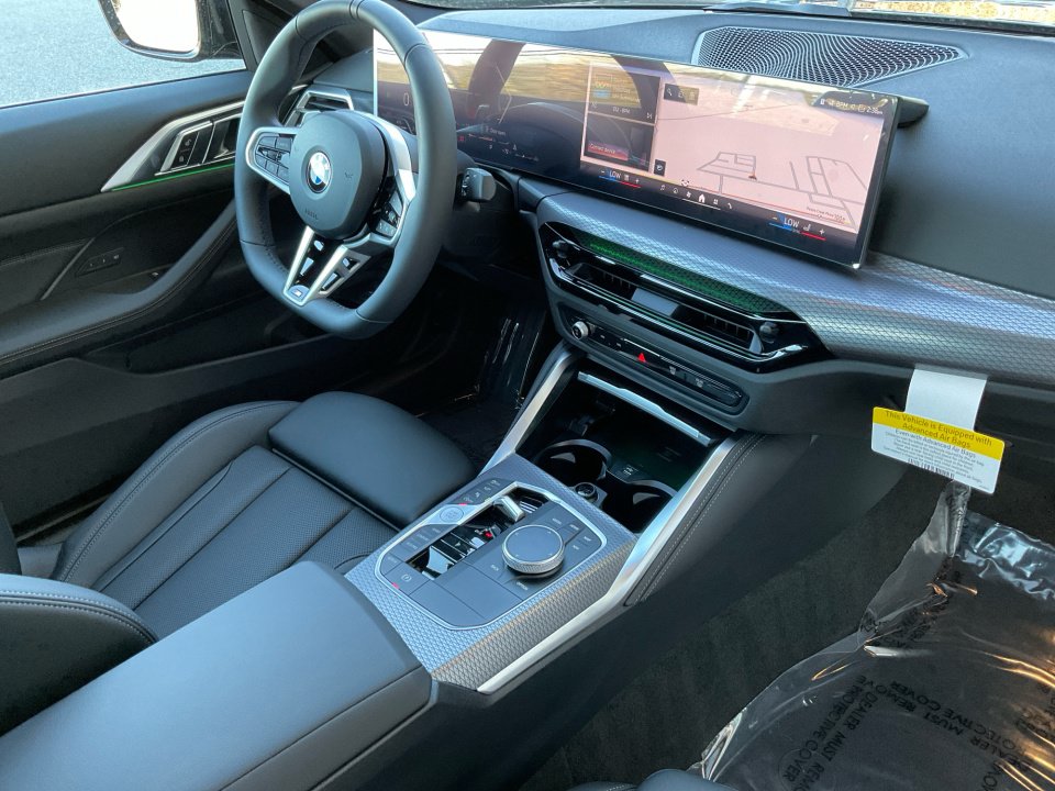 Certified 2026 BMW 430i Coupe w/ M Sport Package RWD image 31