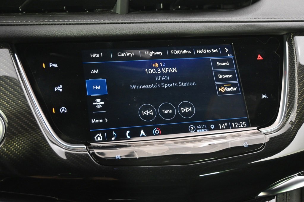 New 2025 Cadillac XT6 Sport w/ Technology Package image 28