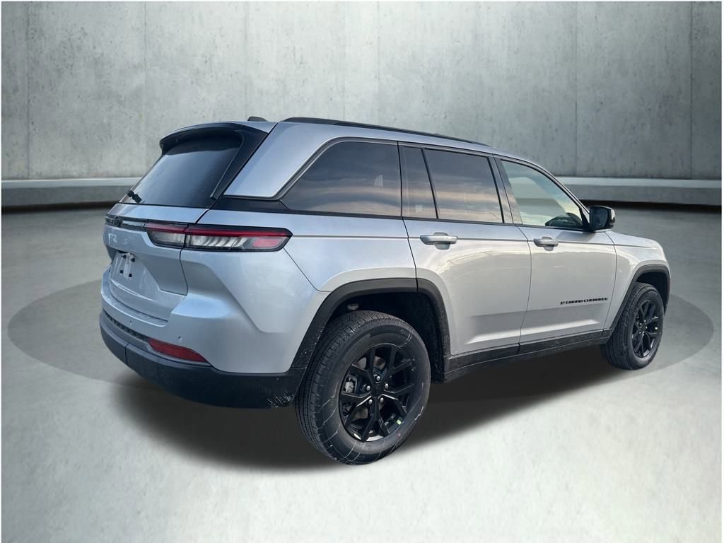 New 2026 Jeep Grand Cherokee Laredo image 5