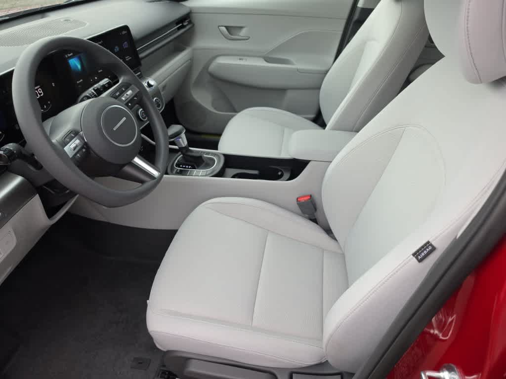 New 2027 Hyundai Kona SE FWD image 16