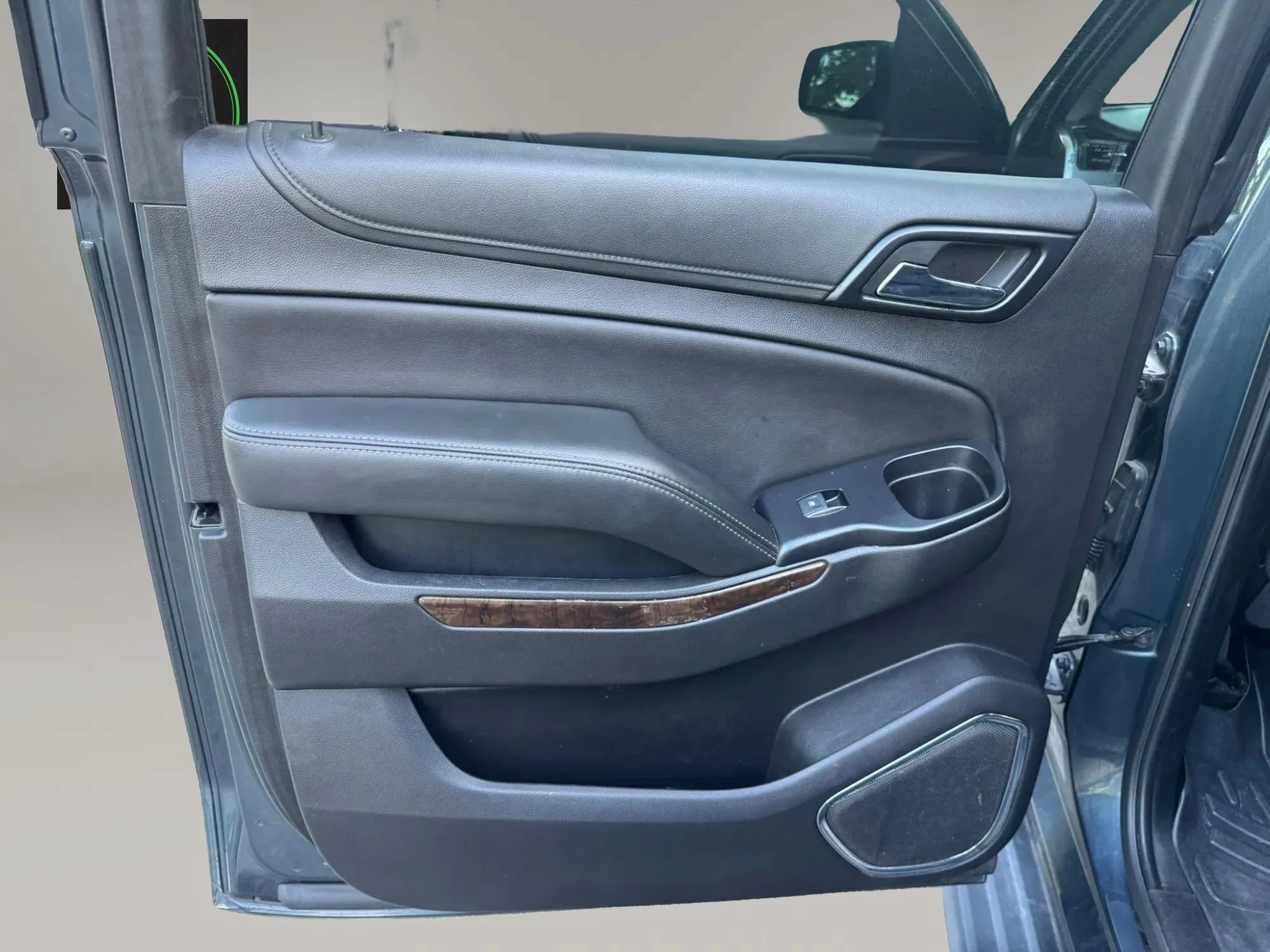 Used 2020 Chevrolet Suburban LT AWD/4WD image 23