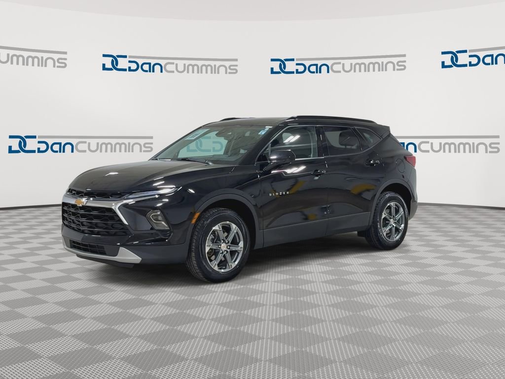 Used 2024 Chevrolet Blazer LT w/ Convenience Package FWD image 4