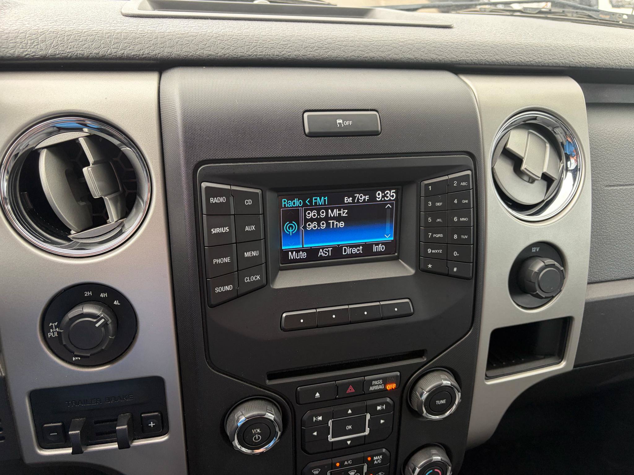 Used 2013 Ford F150 XLT w/ Luxury Equipment Group AWD/4WD image 21