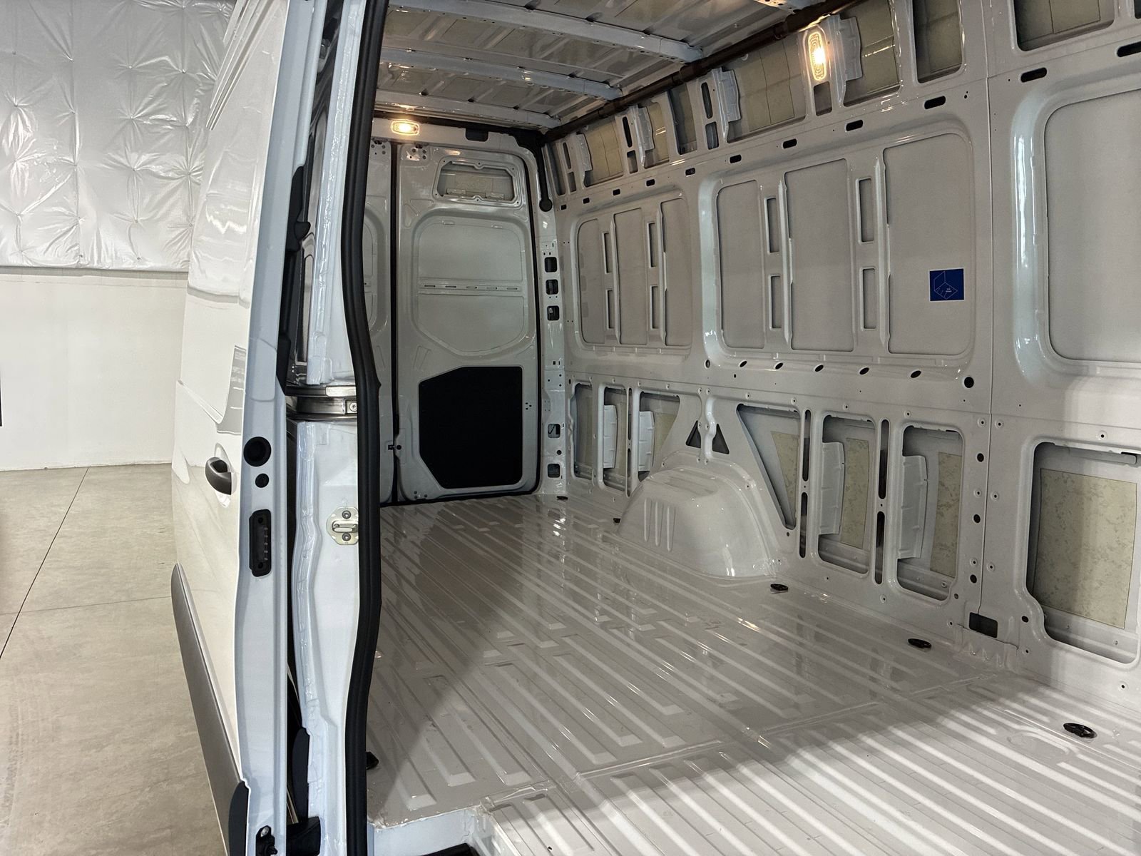 New 2025 Mercedes-Benz Sprinter 2500 image 5