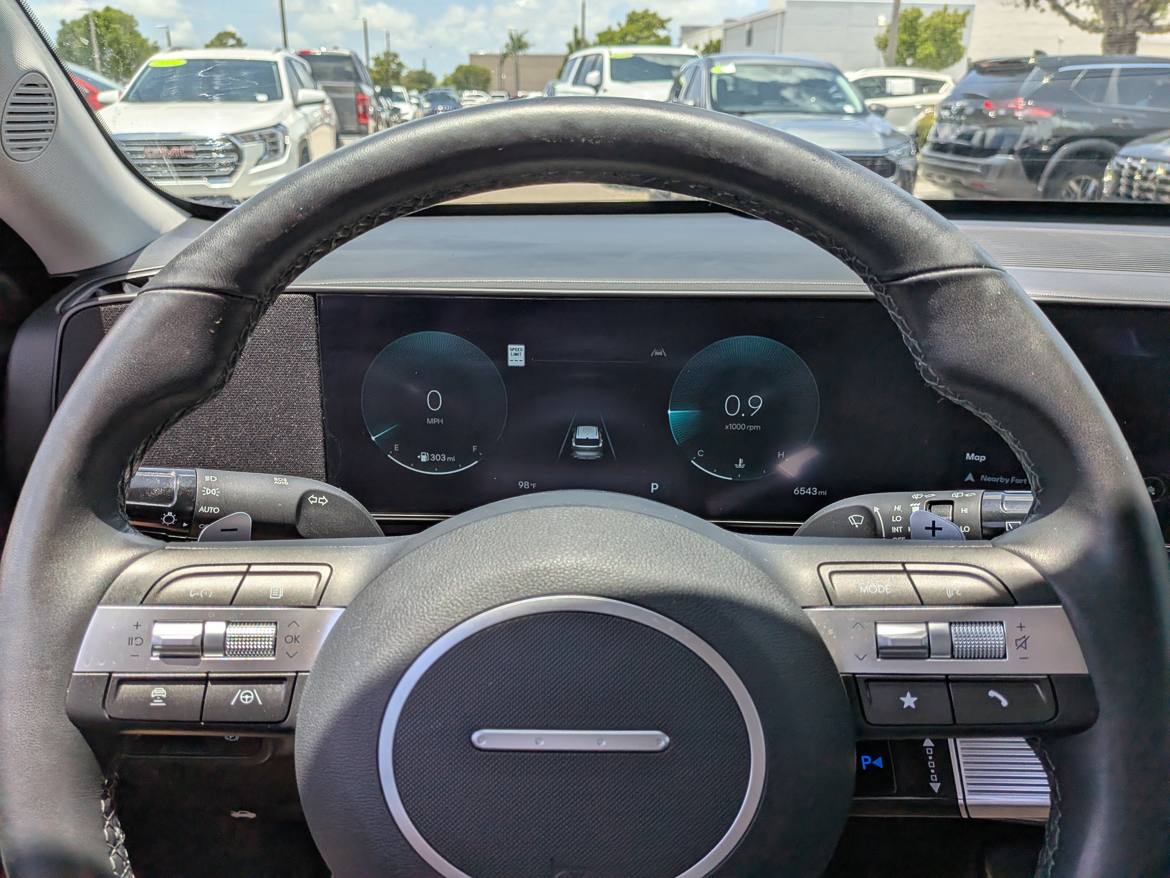 Used 2025 Hyundai Kona Limited FWD image 25