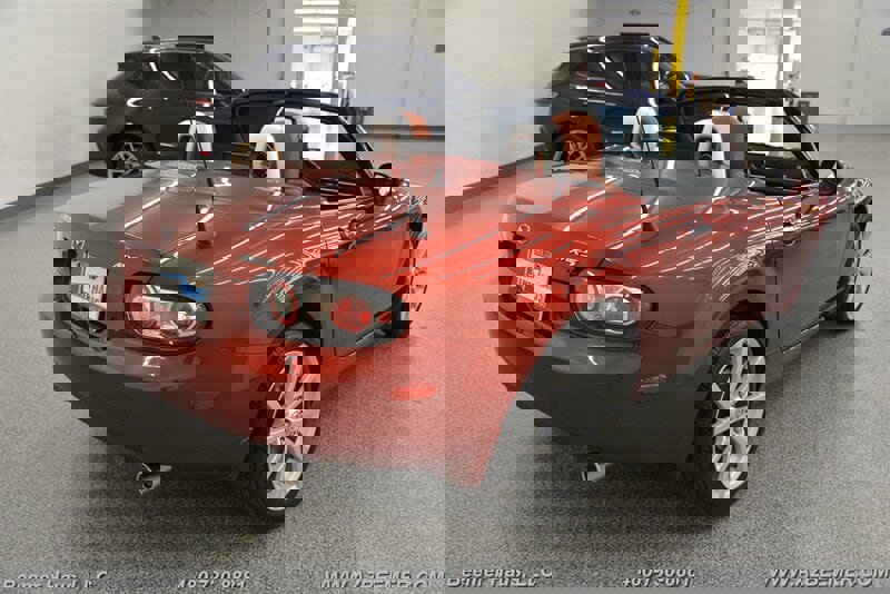 Used 2008 MAZDA MX-5 Miata Grand Touring w/ Premium Pkg image 10